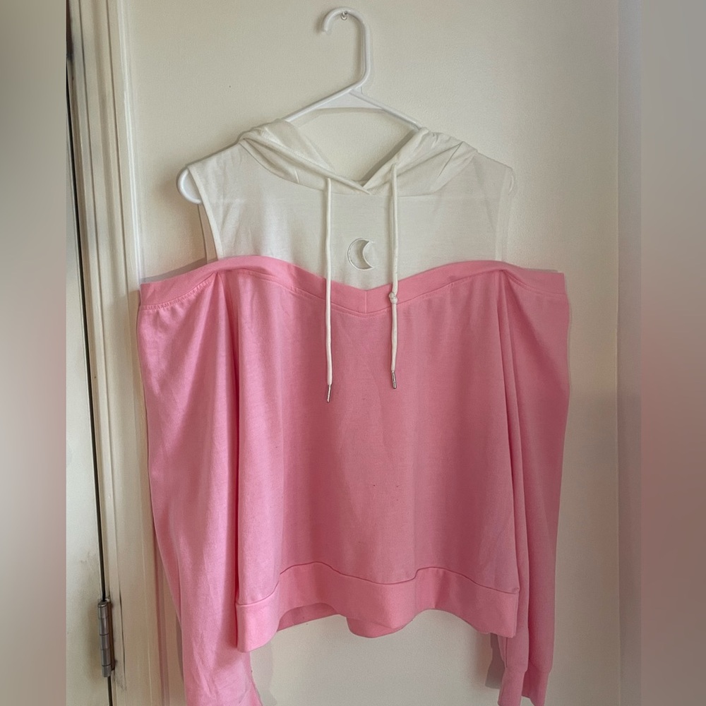 Pink off-the shoulder Romwe Cat hoodie